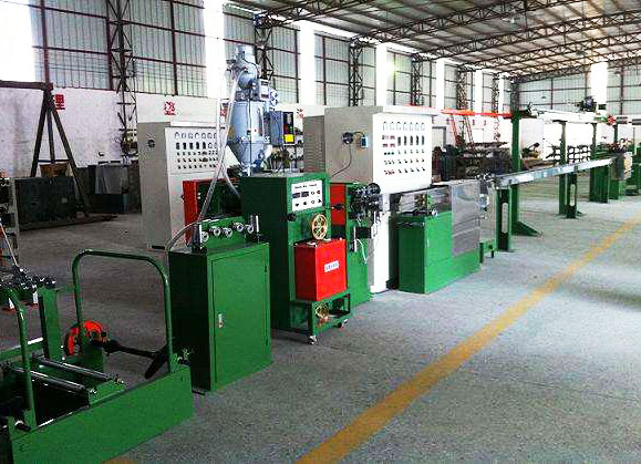 使用貴公司電源線押出機(jī),建筑線押出機(jī),擠